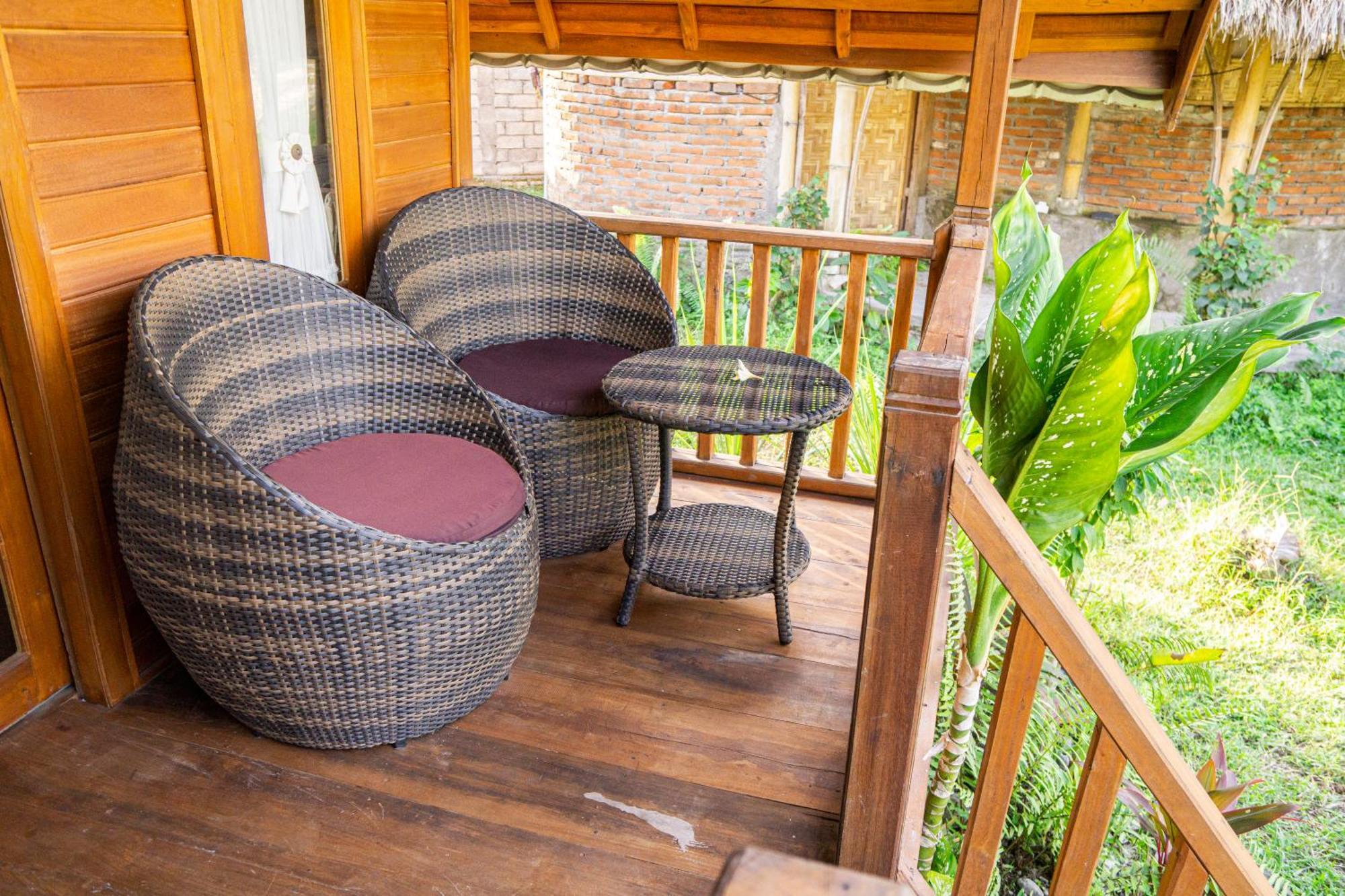 Aranka Tempasan Villa Sangyang Exteriör bild