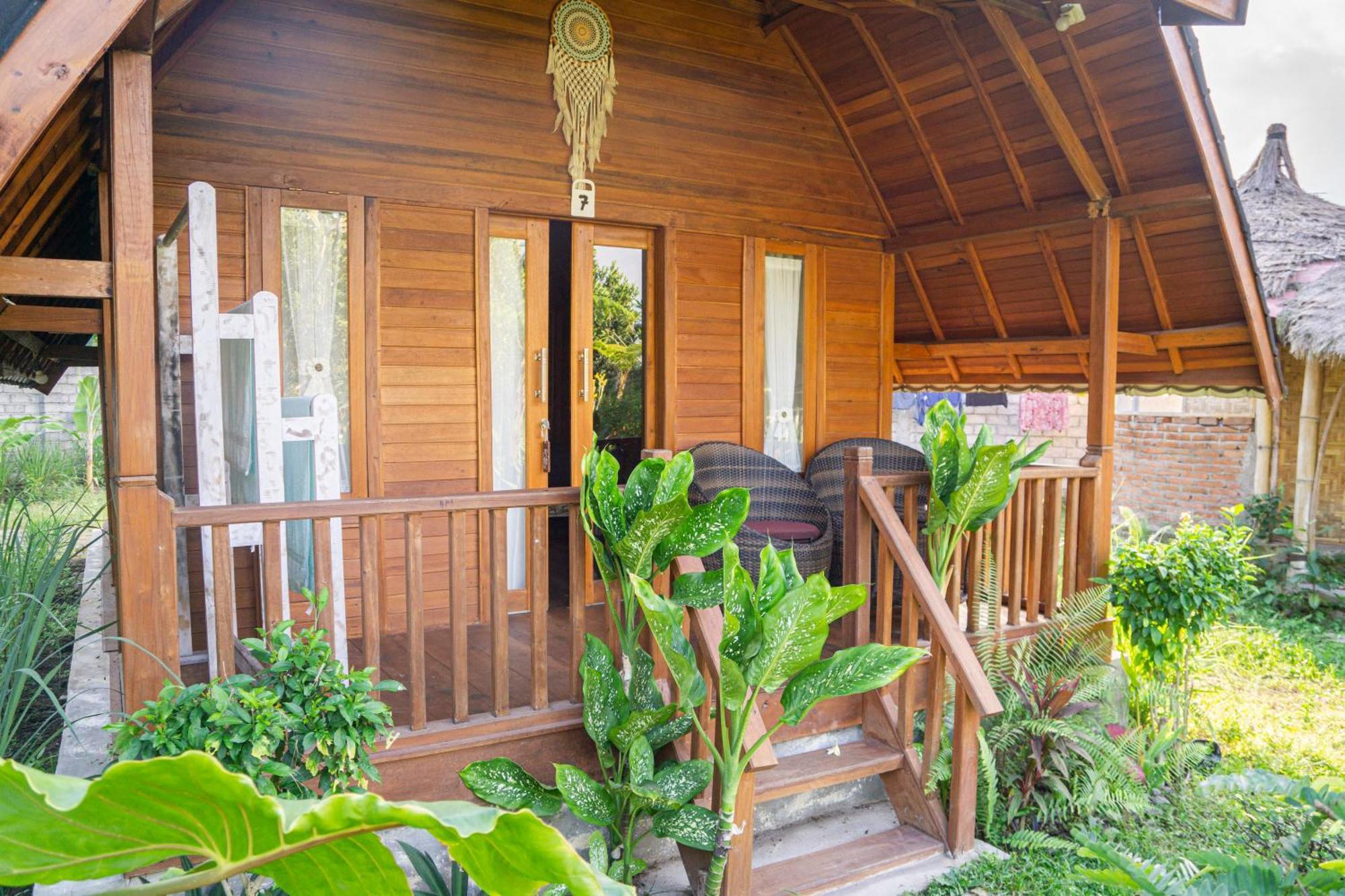Aranka Tempasan Villa Sangyang Exteriör bild