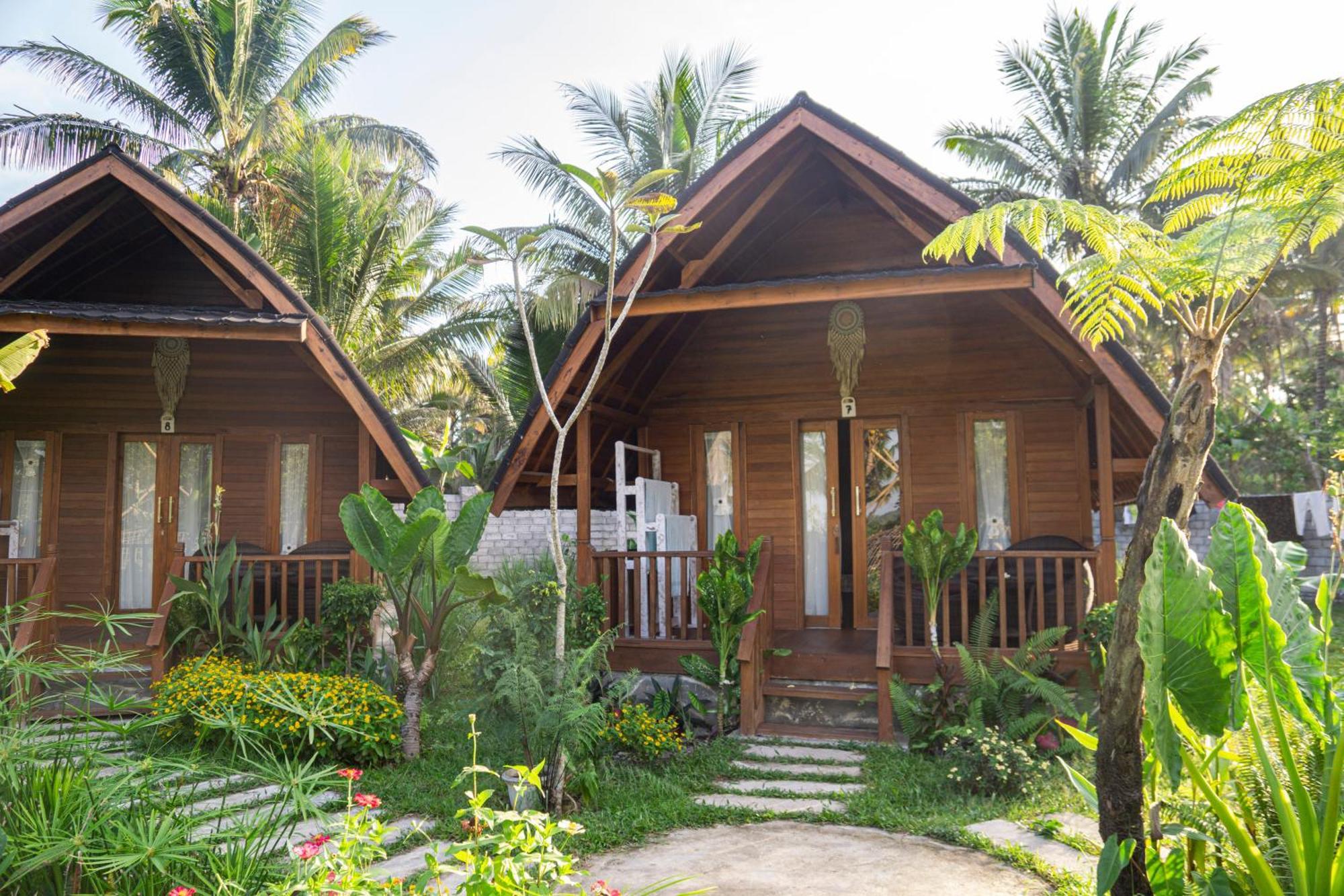 Aranka Tempasan Villa Sangyang Exteriör bild