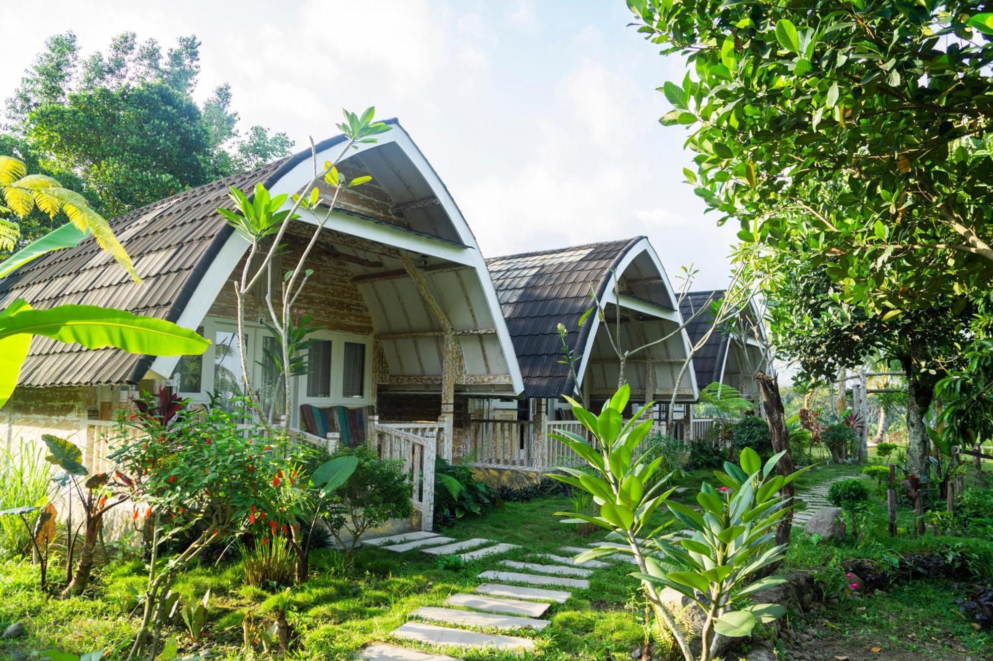 Aranka Tempasan Villa Sangyang Exteriör bild